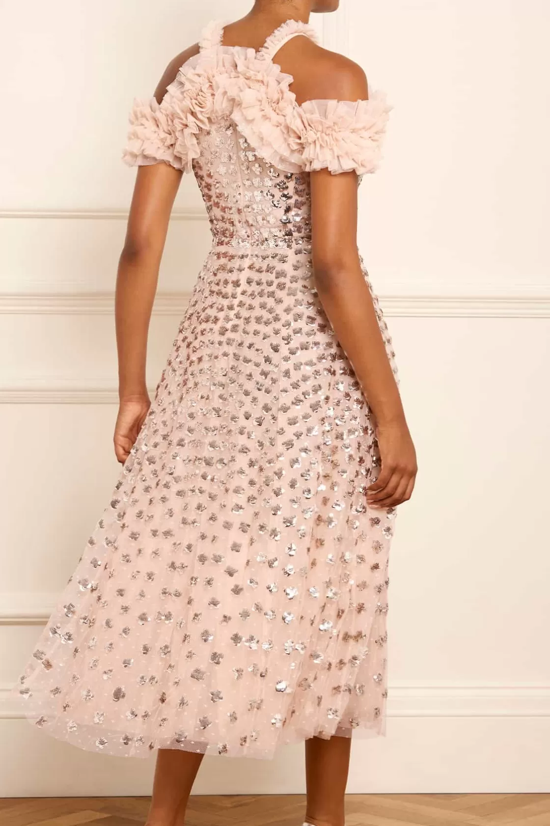 Needle & Thread Mamusia I Ja | Plus Size-Glisten Off-Shoulder Ballerina Dress Beige